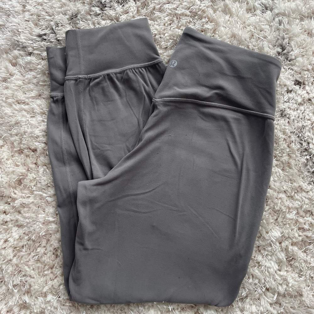 Lululemon Cropped Align Joggers Size 6